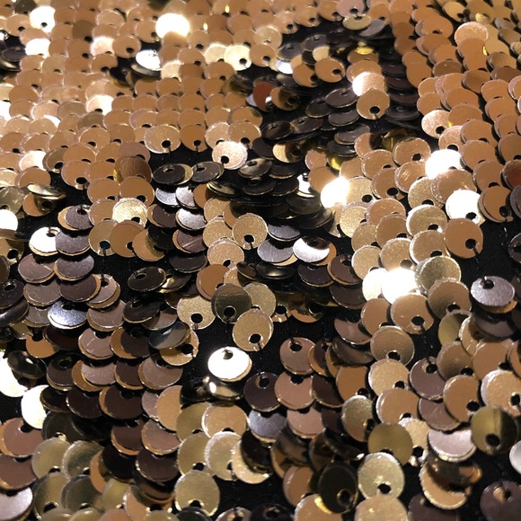 Alice + Olivia Camisole Gold Sequin Sleeveless top, size S/P - Picture 9 of 16